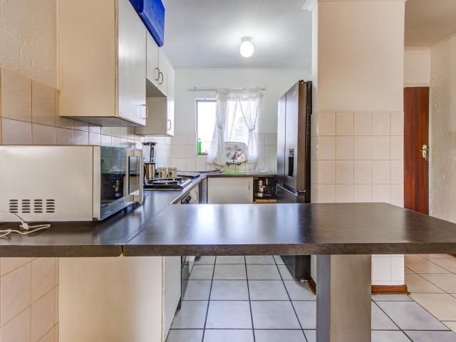 Apartment for sale in Glenmarais, Ekurhuleni