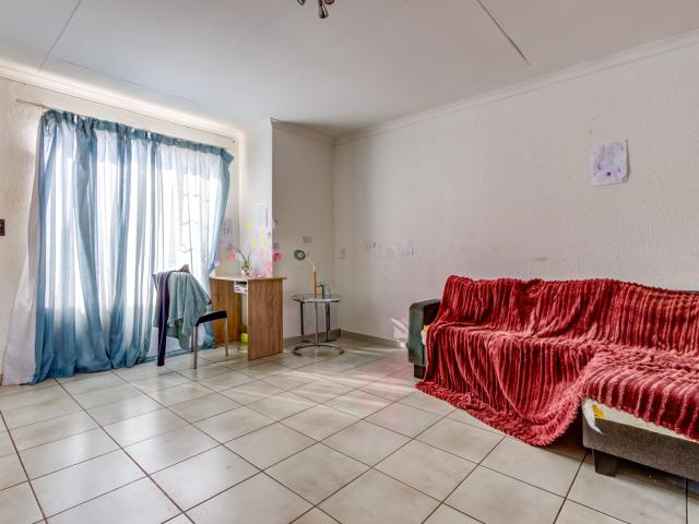 Apartment for sale in Glenmarais, Ekurhuleni