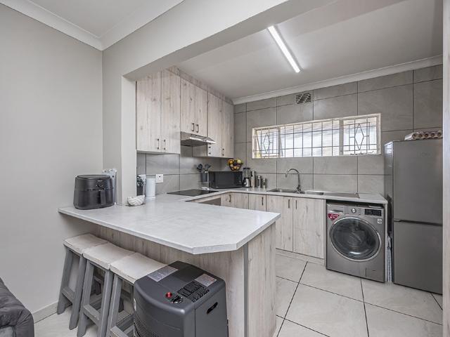 Apartment for sale in Parow, Western Cape