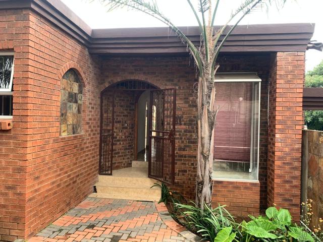 Apartment for sale in Vosloorus, Gauteng