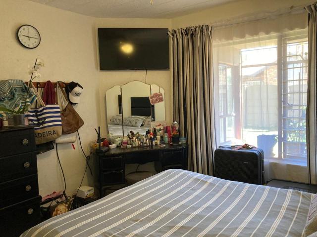 Apartment for sale in Vosloorus, Gauteng