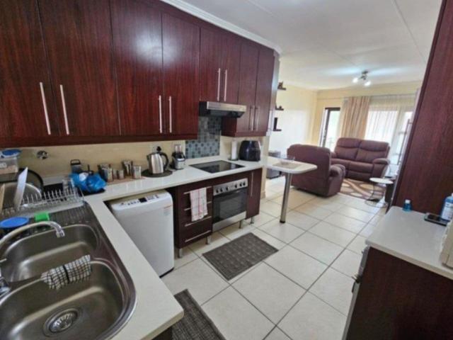 Apartment for sale in Vosloorus, Gauteng