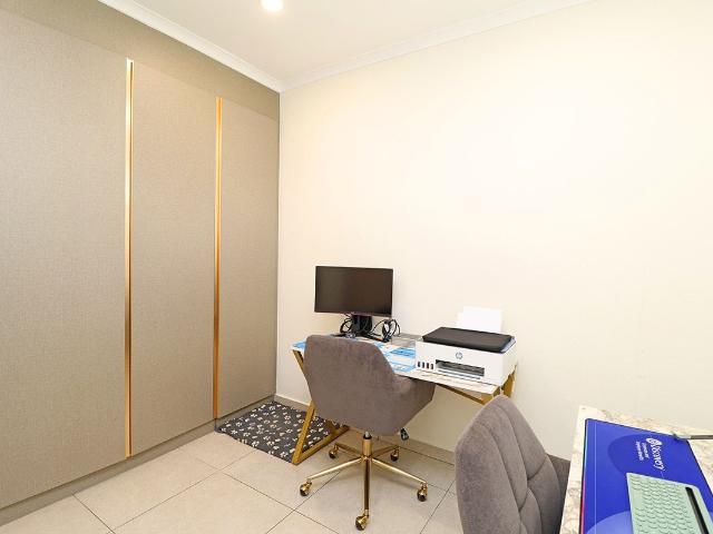 Apartment for sale in Vosloorus, Gauteng