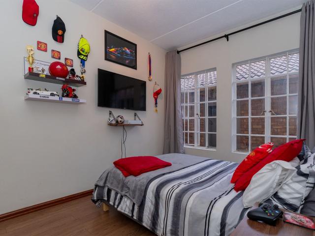 Apartment for sale in Alexandra, Gauteng