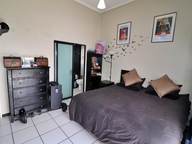 Apartment for sale in Vosloorus, Gauteng