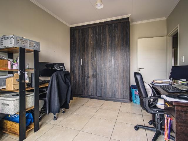 Apartment for sale in Alexandra, Gauteng