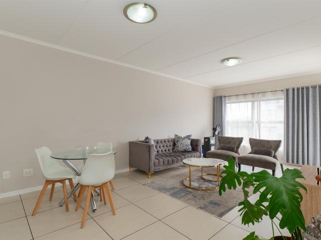 Apartment for sale in Vosloorus, Gauteng