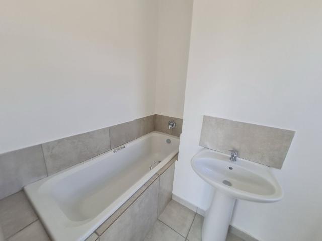 Apartment for sale in Dr Kenneth Kaunda, North West