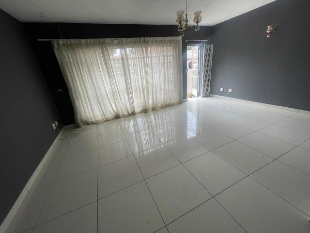 Apartment for sale in Vosloorus, Gauteng