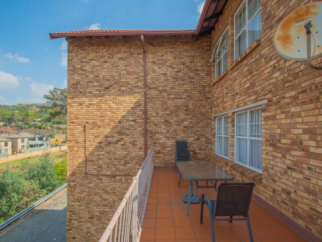 Apartment for sale in Nooitgedacht, Gauteng