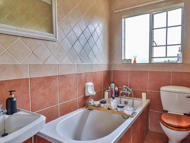 Apartment for sale in Gauteng