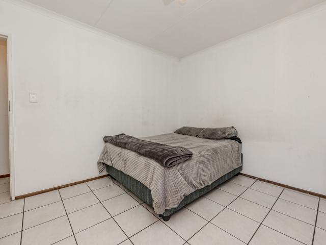 Apartment for sale in Nooitgedacht, Gauteng