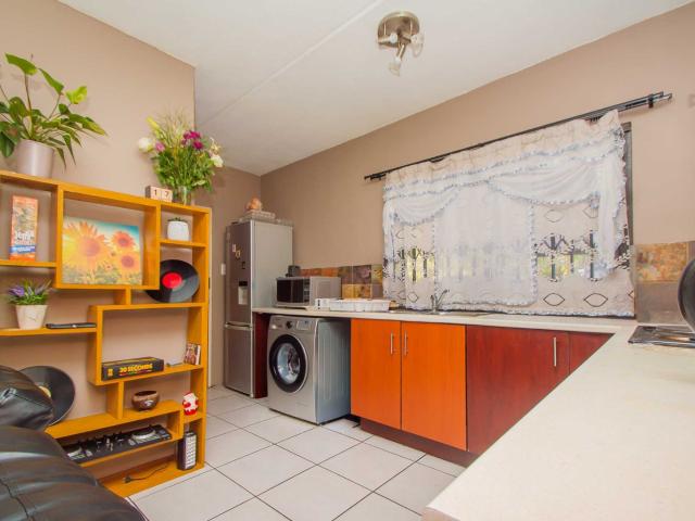 Apartment for sale in Nooitgedacht, Gauteng