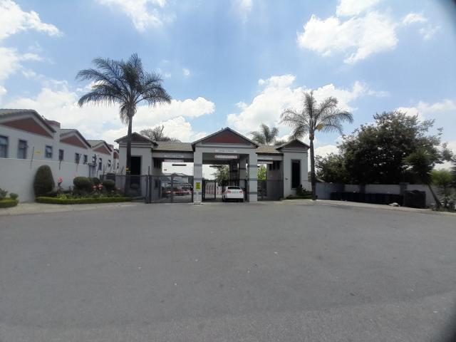 Apartment for sale in Nooitgedacht, Gauteng