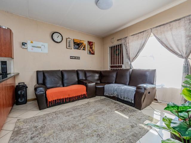 Apartment for sale in Nooitgedacht, Gauteng