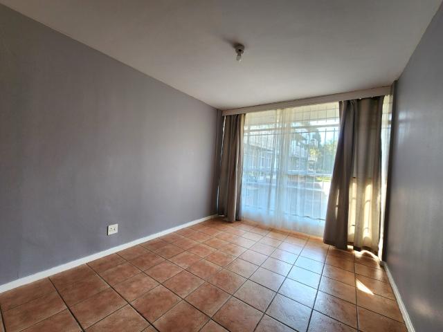 Apartment for sale in Nooitgedacht, Gauteng
