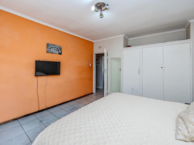 Apartment for sale in Nooitgedacht, Gauteng
