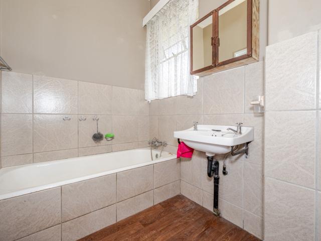 Apartment for sale in Nooitgedacht, Gauteng