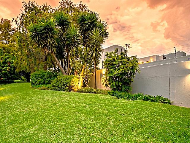 Apartment for sale in Rosebank, Gauteng