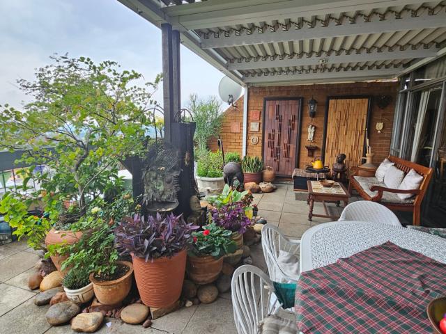 Apartment for sale in Vosloorus, Gauteng