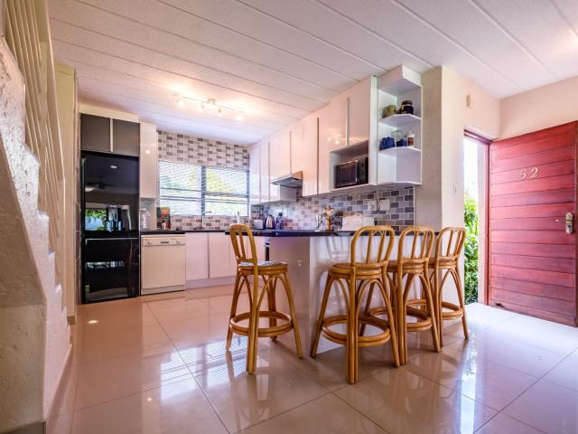 Apartment for sale in Hartbeespoort Dam Nature Reserve, North West