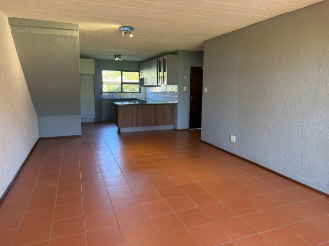 Apartment for sale in Hartbeespoort Dam Nature Reserve, North West