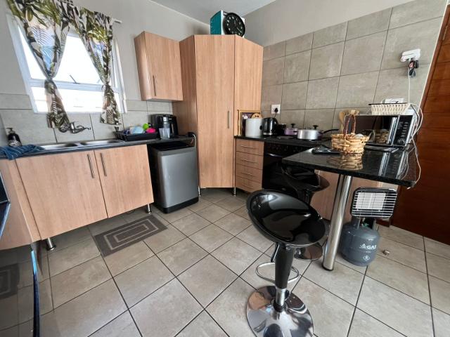 Apartment for sale in Olievenhoutbos, Gauteng