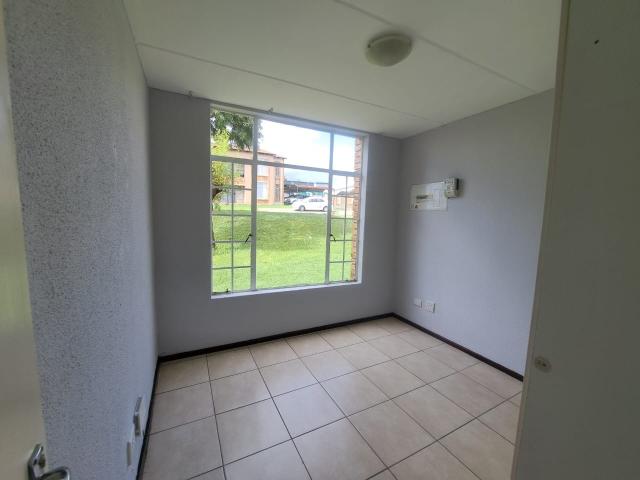Apartment for sale in Nooitgedacht, Gauteng