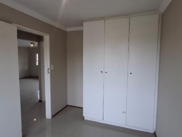 Apartment for sale in Nooitgedacht, Gauteng