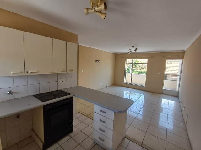 Apartment for sale in Vosloorus, Gauteng