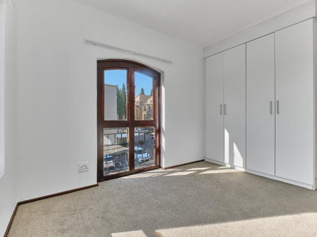 Apartment for sale in Lone Hill, Randburg