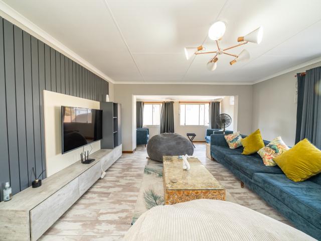 Apartment for sale in Vosloorus, Gauteng