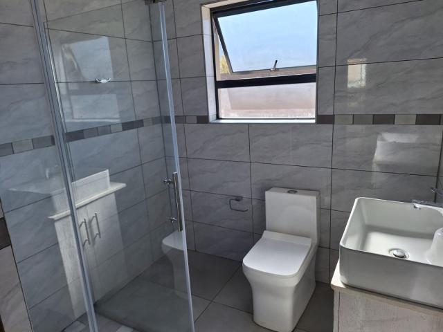 Apartment for sale in Hartbeespoort Dam Nature Reserve, North West