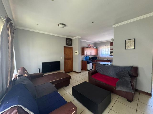 Apartment for sale in Hartbeespoort Dam Nature Reserve, North West
