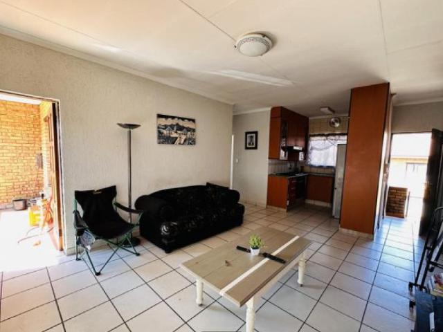 Apartment for sale in Vosloorus, Gauteng
