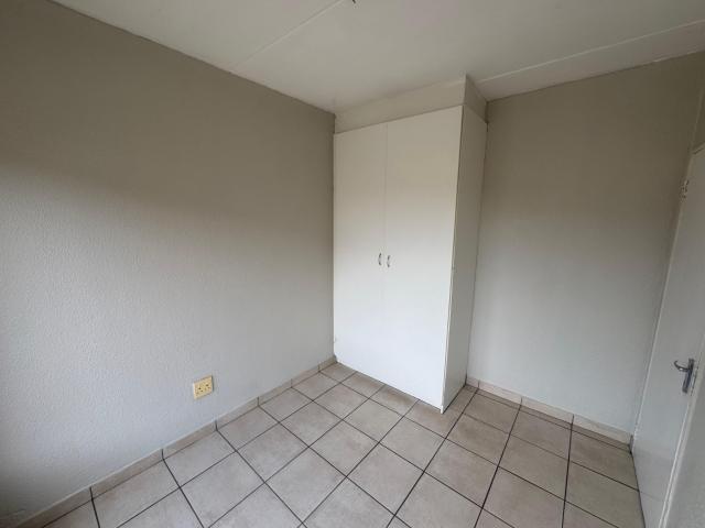 Apartment for sale in Vosloorus, Gauteng
