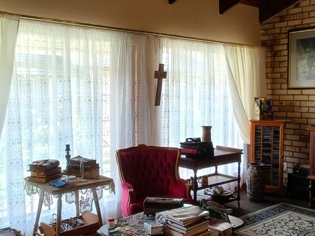 Apartment for sale in Dr Kenneth Kaunda, North West