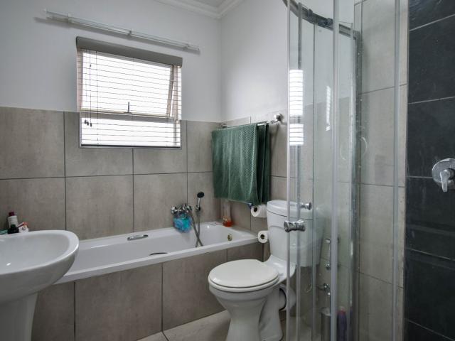 Apartment for sale in Waterkloof, Gauteng