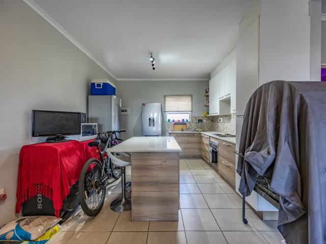 Apartment for sale in Waterkloof, Gauteng