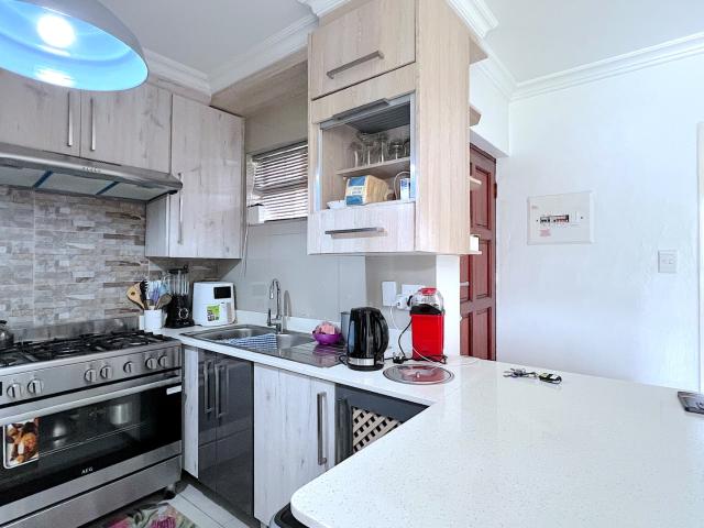 Apartment for sale in Waterkloof, Gauteng