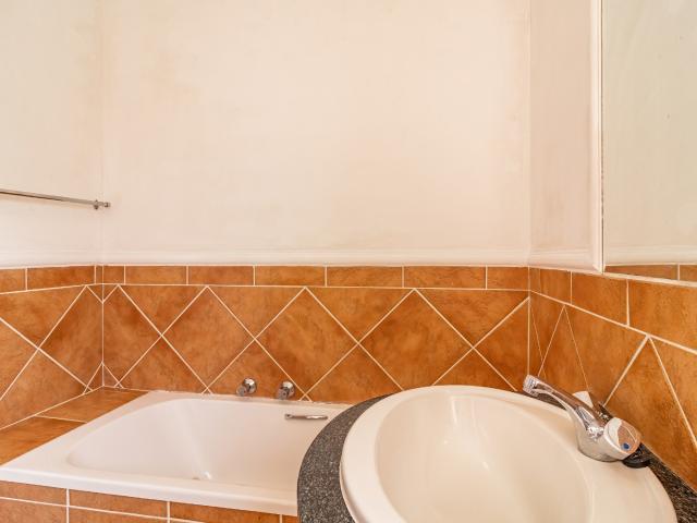 Apartment for sale in Alexandra, Gauteng