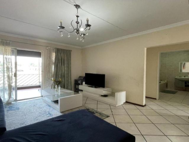 Apartment for sale in Vosloorus, Gauteng