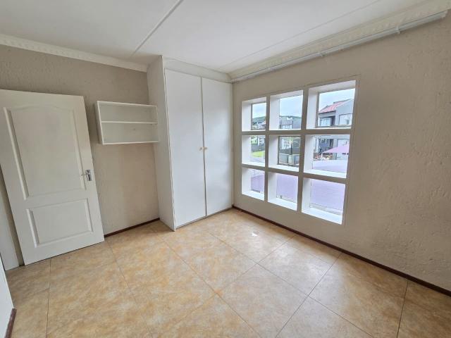Apartment for sale in Vosloorus, Gauteng