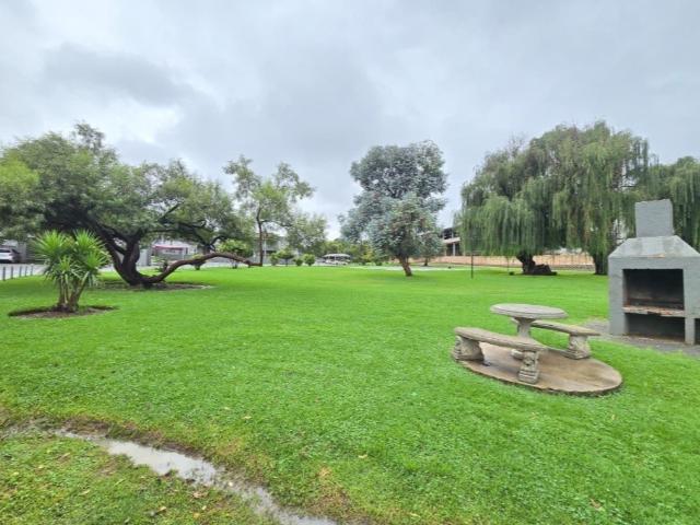 Apartment for sale in Vosloorus, Gauteng