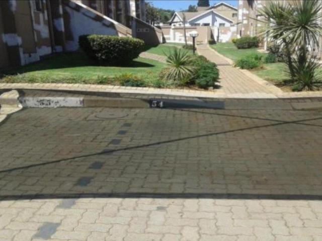 Apartment for sale in Vosloorus, Gauteng
