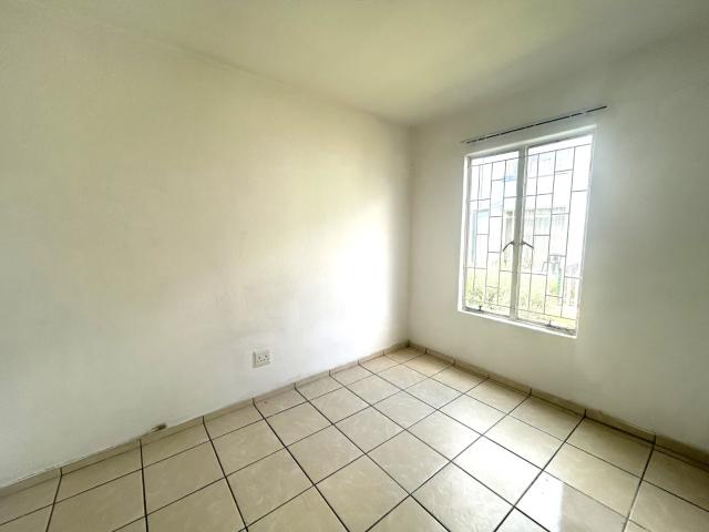 Apartment for sale in Vosloorus, Gauteng