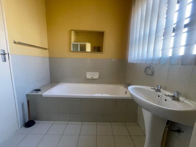Apartment for sale in Vosloorus, Gauteng
