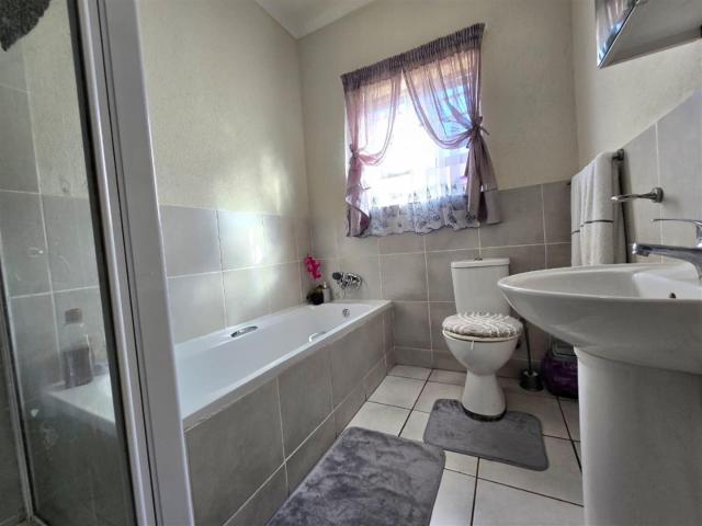 Apartment for sale in Ekurhuleni, Gauteng
