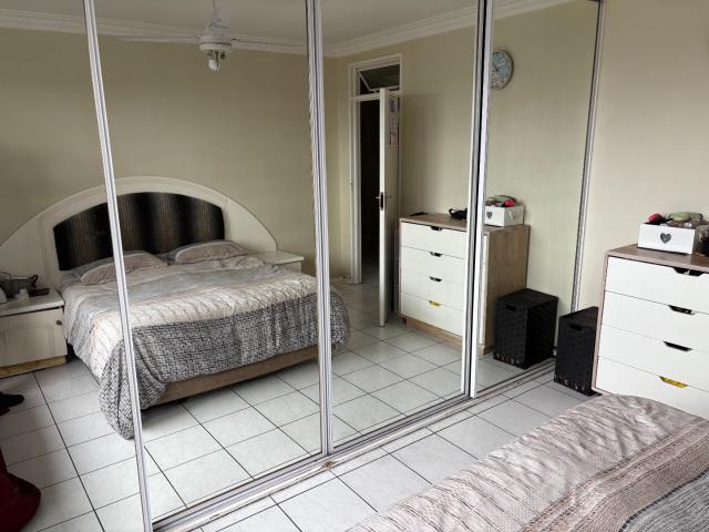 Apartment for sale in Seaview, Kwazulu-natal
