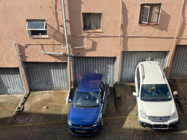 Apartment for sale in Port Elizabeth, Eastern Cape